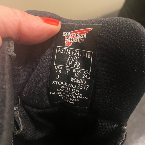 Red wings women’s boots - Picture 3 of 6